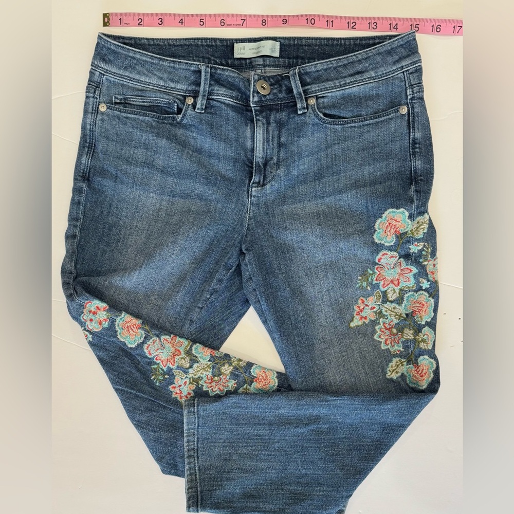 Cropped Jeans Embroidered Floral Denim Mid Rise Women 6 J Jill - Picture 3 of 7